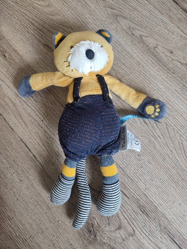 Doudou chat les - les, moustache
