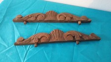 PAIRE 2 FRONTONS BOIS SCULPTES