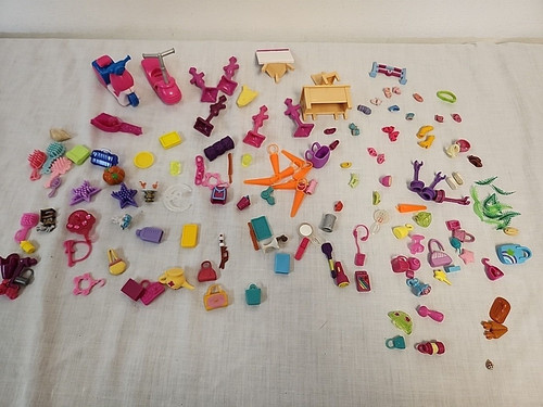 Polly pocket scooters - polly,