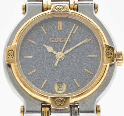 Presque comme neuve montre - [presque, neuve]