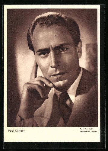 Acteur paul klinger pose - en, de
