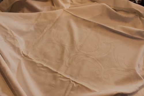 Ancienne nappe damassée - ancienne,