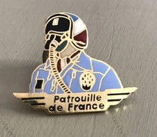 pin's patrouille de france aviation