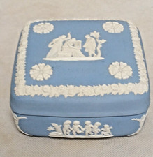 WEDGWOOD  Bonbonnière carrée
