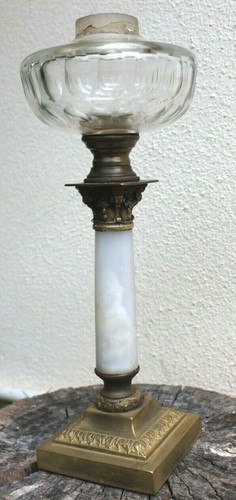 Ancien pieds lampe a - ancien,