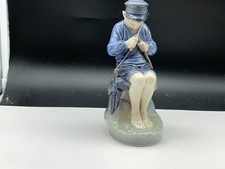 Royal Copenhagen Figurine 19