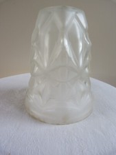 Tulipe en verre pressé moulé