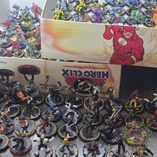 LOT 136 Figurines Hero Clix 