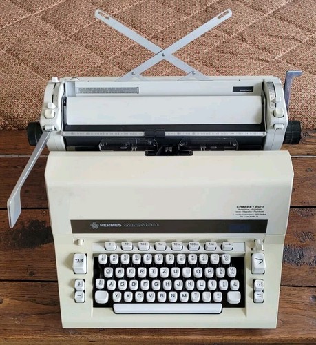 Très belle machine écrire - belle,