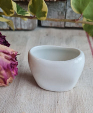 ANCIEN RINCE OEIL SUR PIED EN PORCELAINE