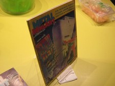 EO REVUE MAGAZINE METAL