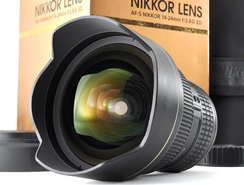 Objectif zoom grand angle
