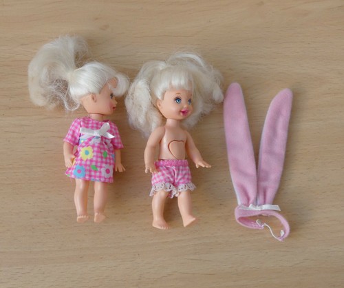 Petites sœurs barbie - petites,