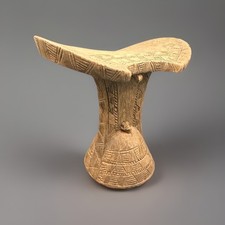 Ancien appuie-tête africain en bois - artefact ethnographique tribal sculpté ...