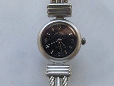 montre femme quartz Louis