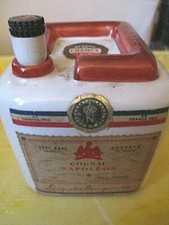 PUBLICITÉ COGNAC NAPOLEON BOUTEILLE ET CENDRIER EN PORCELAINE 1950'S