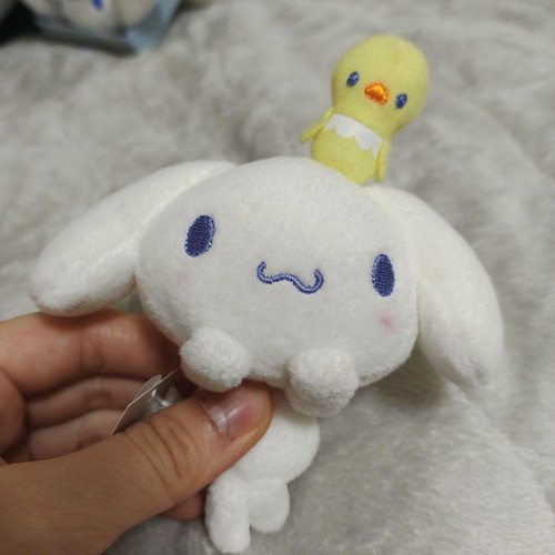 Peluche mascotte sanrio - peluche,