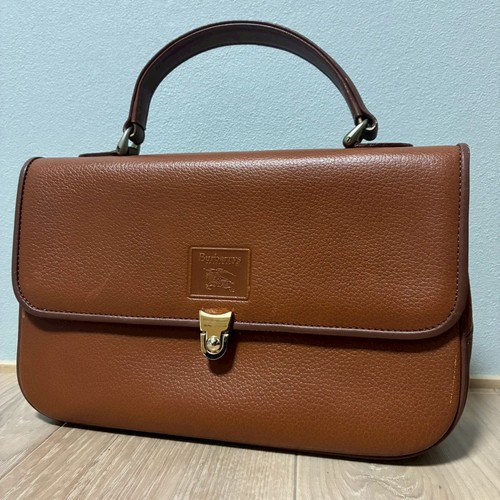 Y2k burberry tout cuir - burberry,