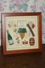 cadre tableau bois  cuisine sous verre vin de Loire  tonneau raisin 