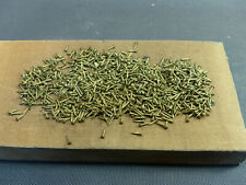 Lot petites pointes clous