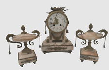 Garniture de cheminée trois