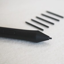 Plumes d'écriture précises