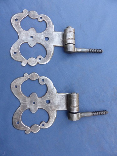 Pentures ferrures ouvragées - 2,