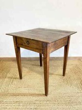 Table de ferme carrée en