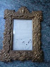 Ancien Cadre Porte Photo Tableau en Laiton repoussé  Antique French