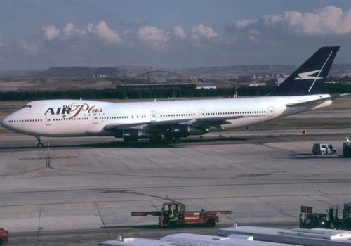 Air plus comet boeing - plus, 747-200