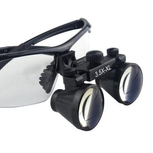 Loupe chirurgicale neuve