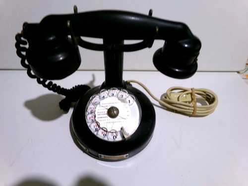 Téléphone ancien - ancien, de