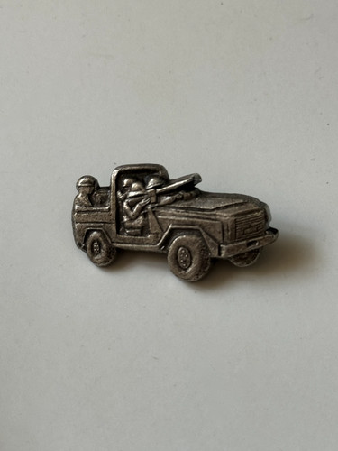 Insigne militaire peugeot - insigne, p4