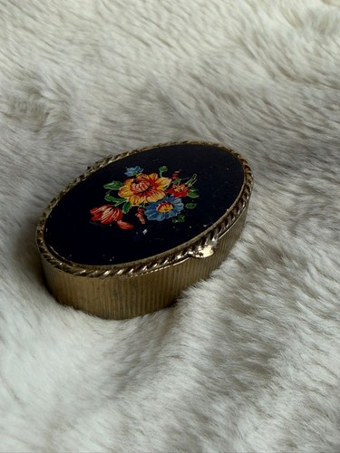 Ancien pilulier ovale - , en
