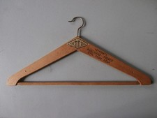 ANCIEN CINTRE PORTE-MANTEAU