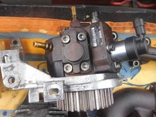 Pompe à injection  Bosch 9637317380 -  Made in France PSA  1.4 HDI