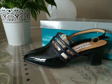 Escarpins T33 de marque STARFFORD 