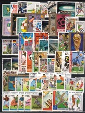 100 timbres différents Football / 2 scans (AN38)