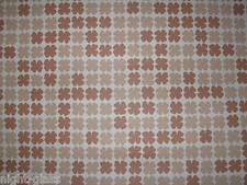 1 ROULEAU DE PAPIER PEINT