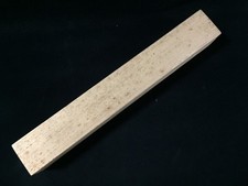 H1874 Japonais en Bois