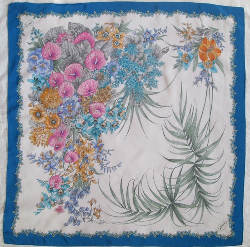 Superbe foulard gucci - , soie