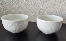 TASSES A CAFÉ APILCO PORCELAINE BLANCHE MOTIF EN RELIEF