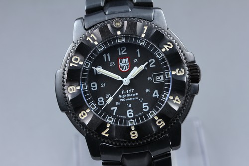Presque comme neuve montre - neuve*,
