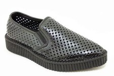 T. U. K.A8894 Tuk Pointu Bas