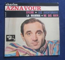 EP 45 TOURS CHARLES AZNAVOUR