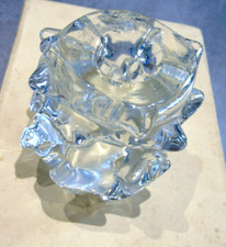 Joli bougeoir en verre moulé, style concrétion. Idéal table de fête. Haut 9,5 cm