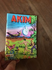 Petit format akim mon - petit,