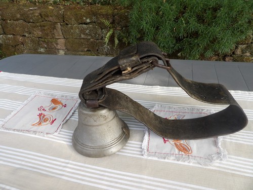 Ancienne cloche - , de
