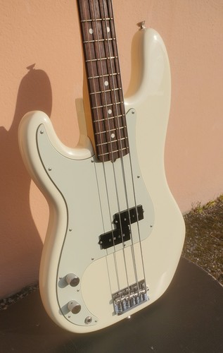 Fender précision basse - précision,