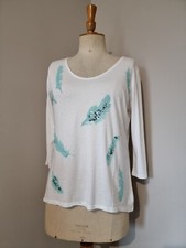 CAROLL : SUPERBE TEE SHIRT IMPRIMÉ PLUMES VERTES AVEC SEQUINS T44